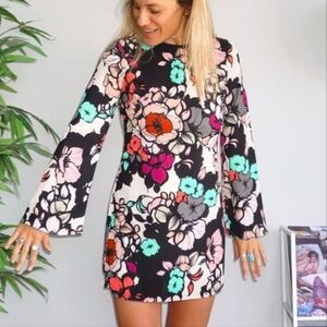 NWT!! Express, Women's(4) Floral Mini Dress w Cut Out Back- Black Multicolored